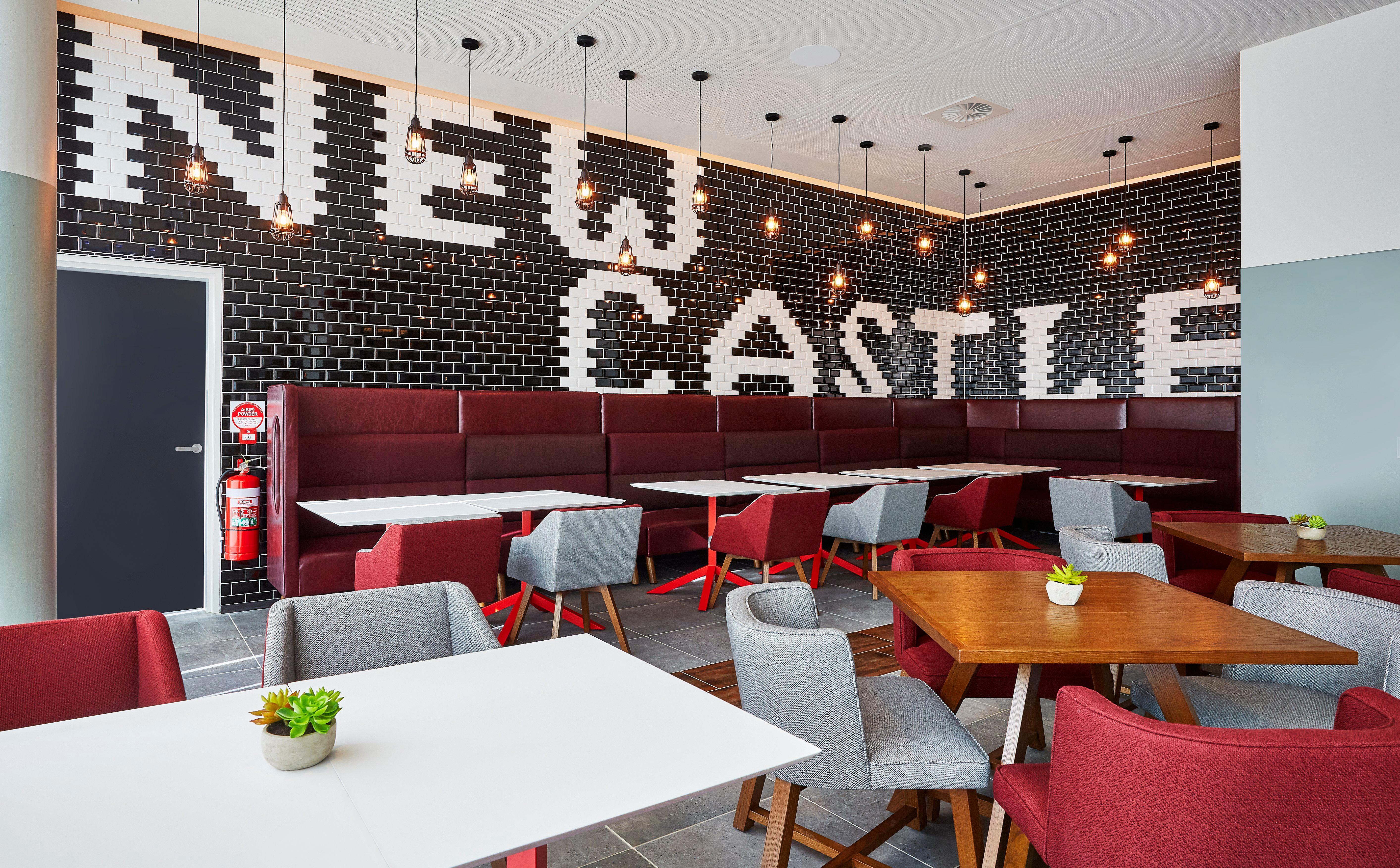 Holiday Inn Express Newcastle By Ihg Ngoại thất bức ảnh
