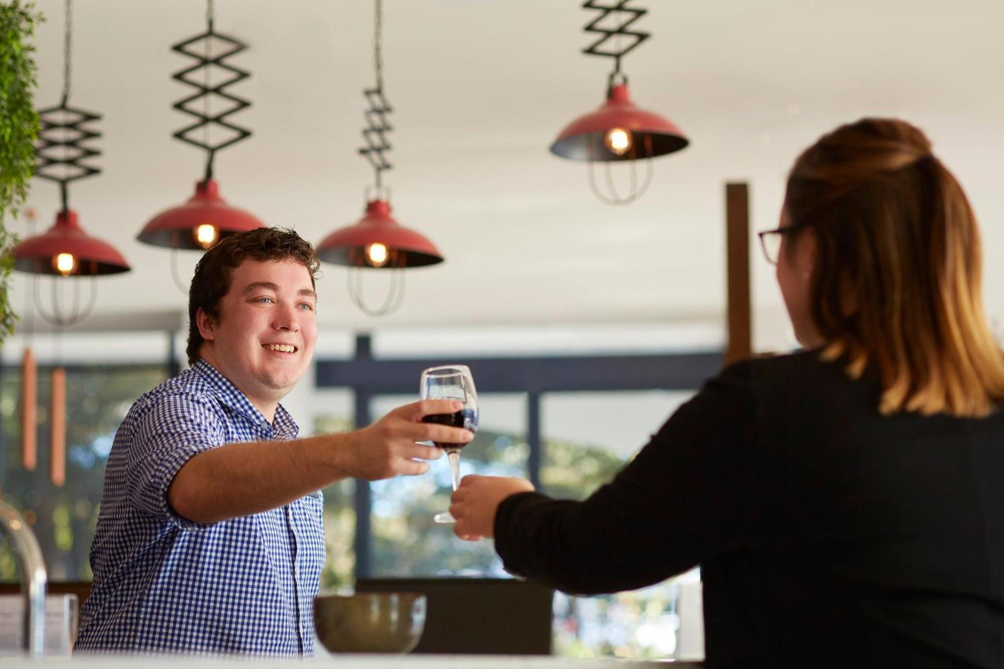 Holiday Inn Express Newcastle By Ihg Ngoại thất bức ảnh