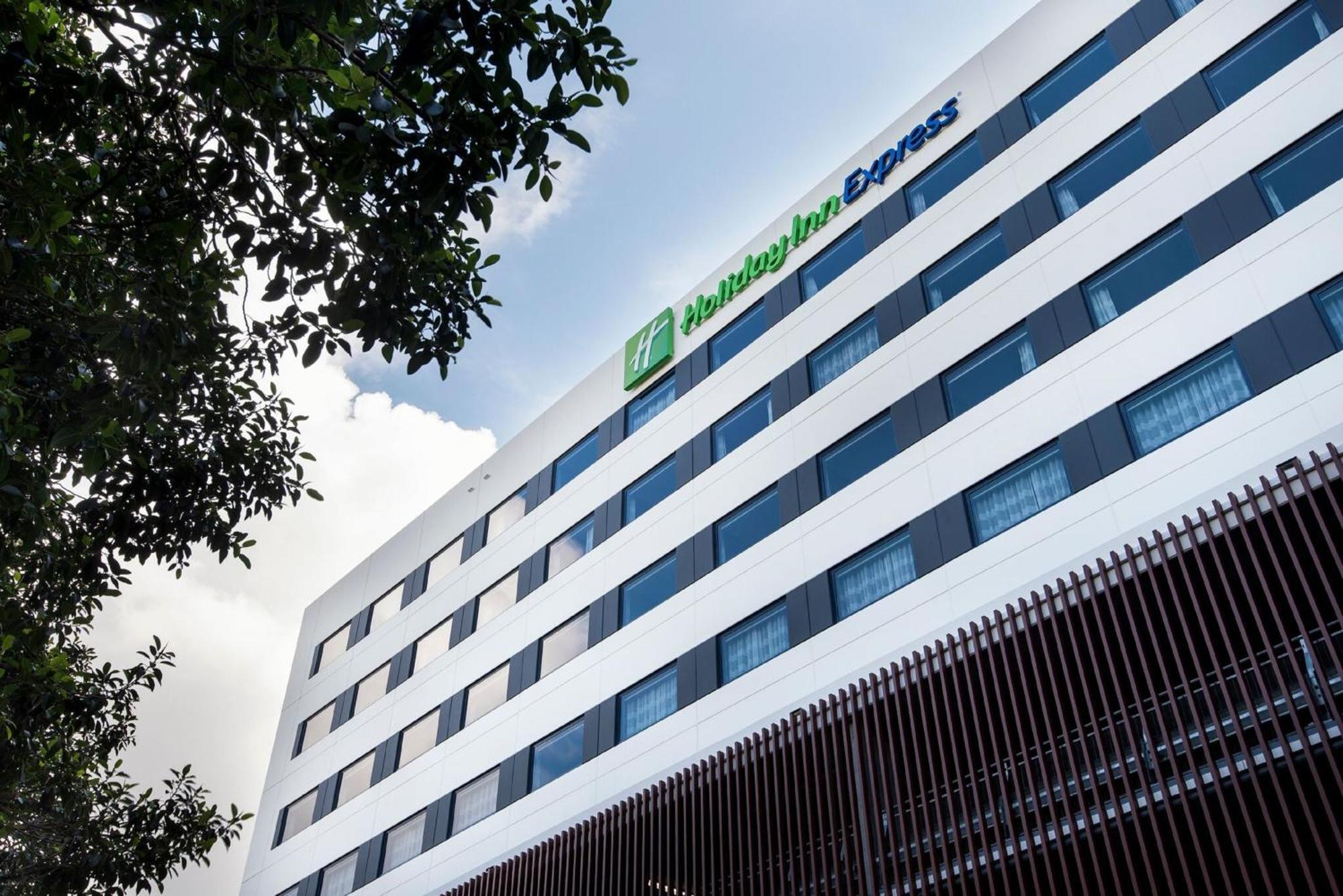 Holiday Inn Express Newcastle By Ihg Ngoại thất bức ảnh