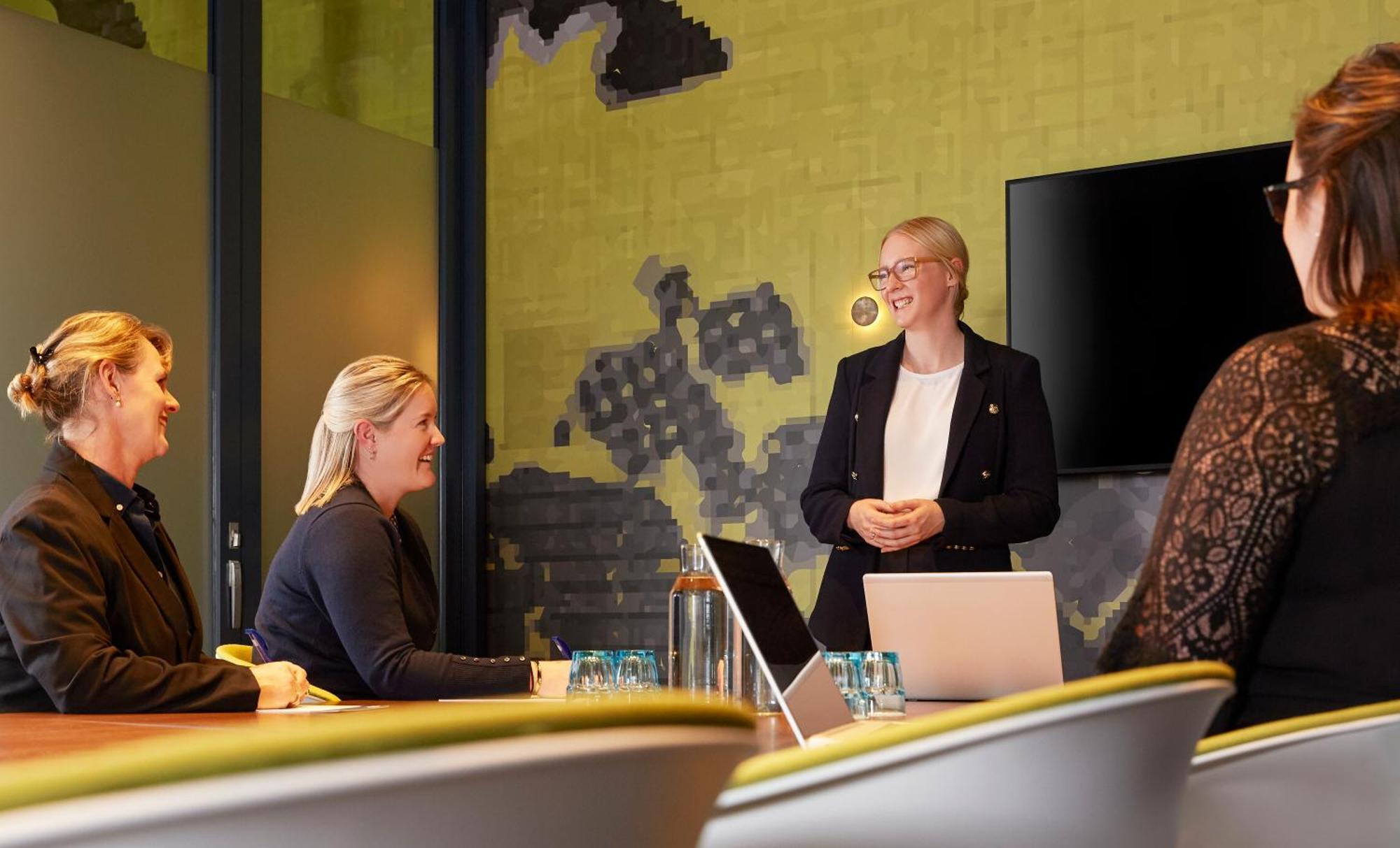 Holiday Inn Express Newcastle By Ihg Ngoại thất bức ảnh