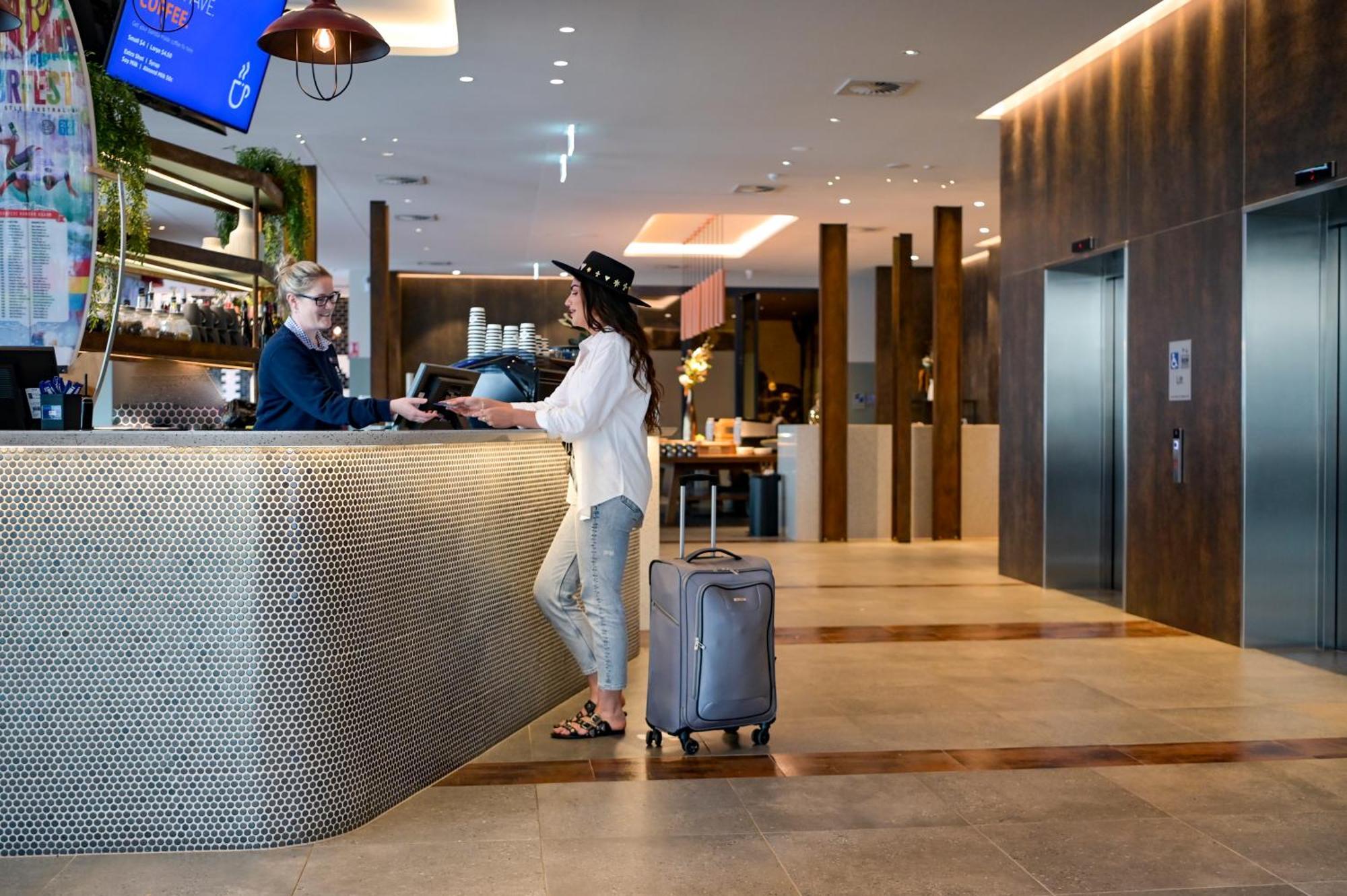 Holiday Inn Express Newcastle By Ihg Ngoại thất bức ảnh